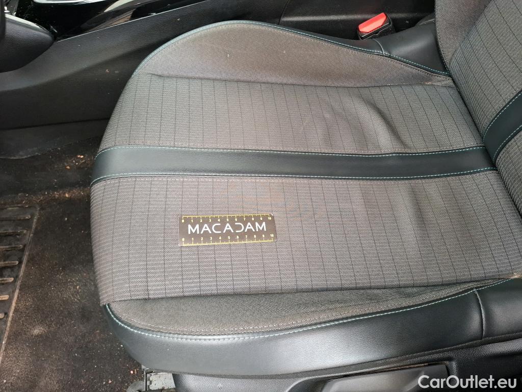  Peugeot  208  Allure Business 1.2 PureTech 100CV BVM6 E6d #40