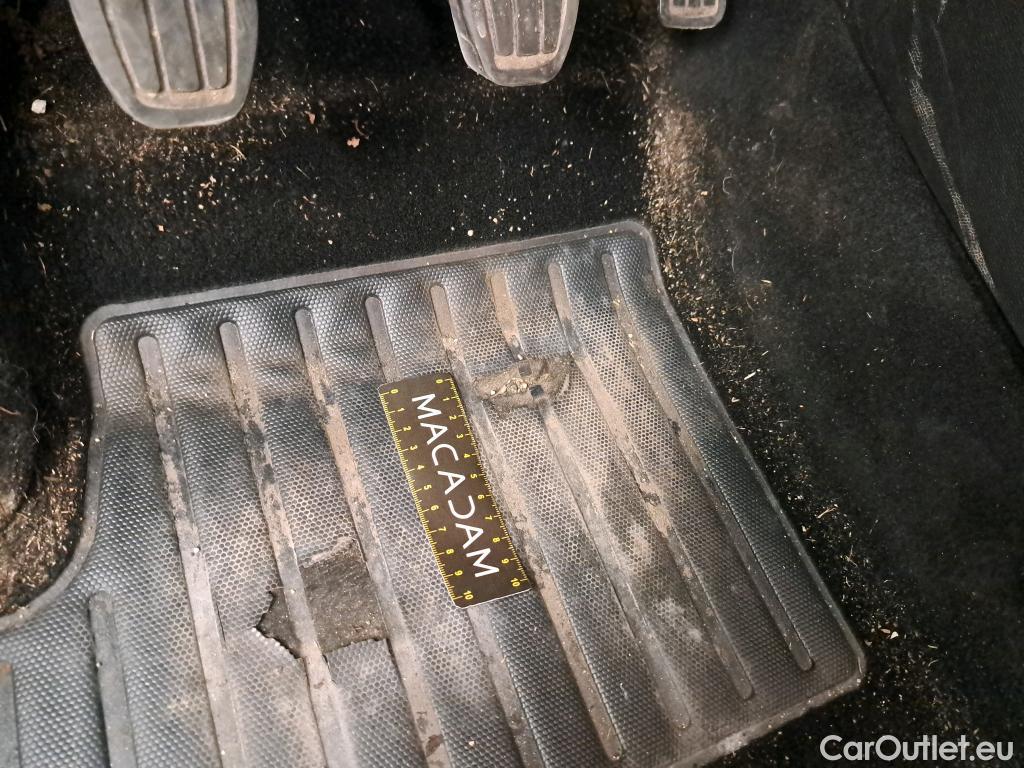  Peugeot  208  Active Business 1.5 HDi 100CV BVM6 E6d #35