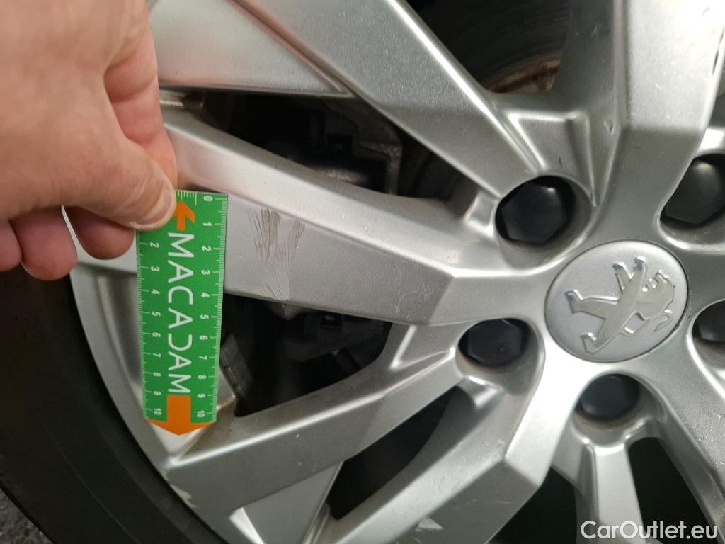  Peugeot  3008  Active Business 1.2 PureTech 130CV BVA8 E6dT #10