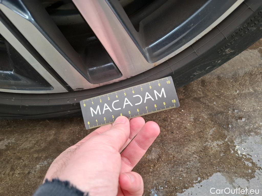  Peugeot  208  Allure Business 1.2 PureTech 100CV BVM6 E6d #24