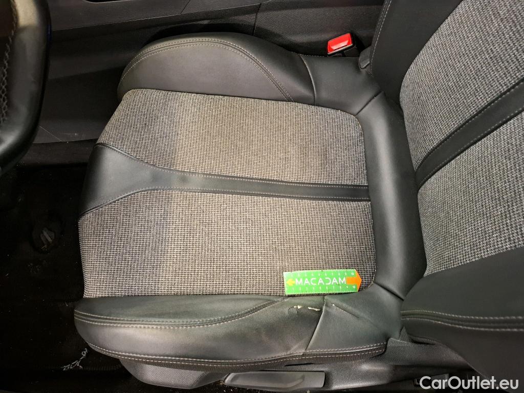  Peugeot  3008  Allure Business 1.2 PureTech 130CV BVA8 E6d #1