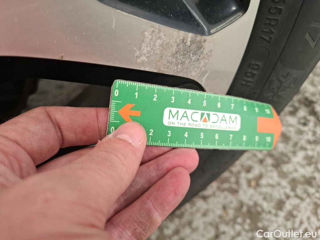  Renault  Captur  Intens 1.5 dCi 90CV BVM5 E6 #38