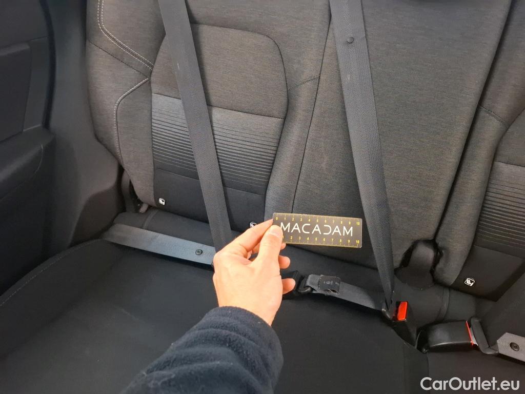  Renault  Captur  II Business 1.5 dCi 115CV BVA7 E6dT #19