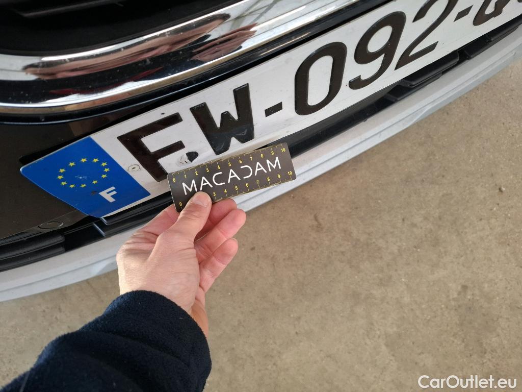  Renault  Captur  II Business 1.5 dCi 115CV BVA7 E6dT #38