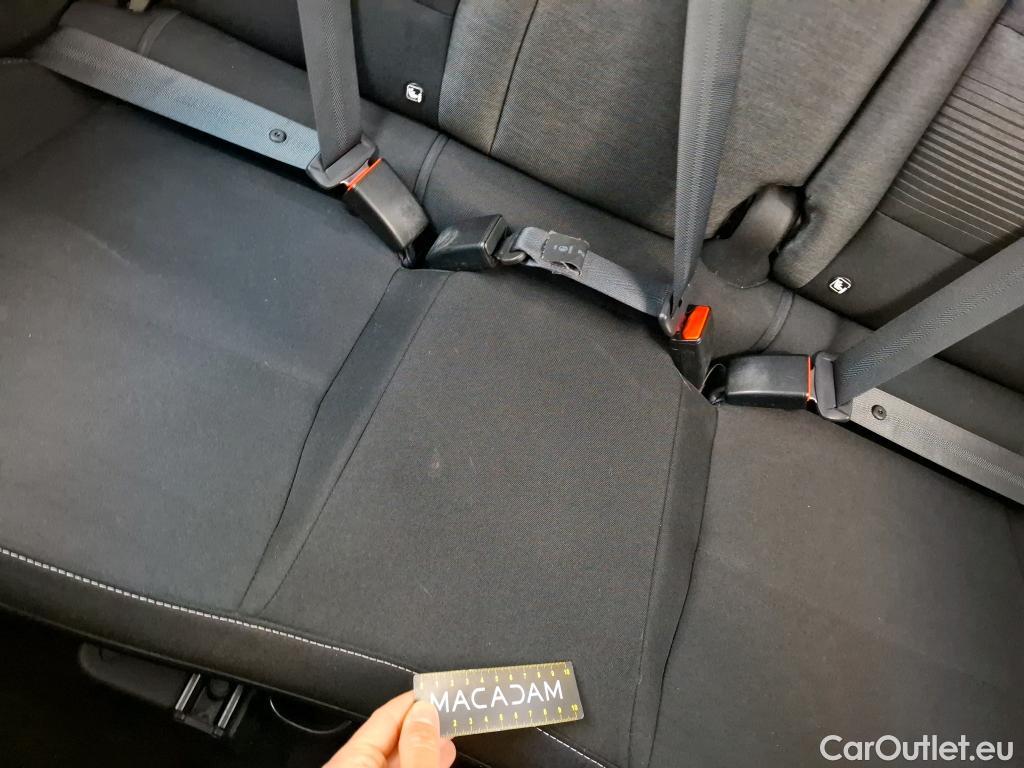  Renault  Captur  II Business 1.5 dCi 115CV BVA7 E6dT #18