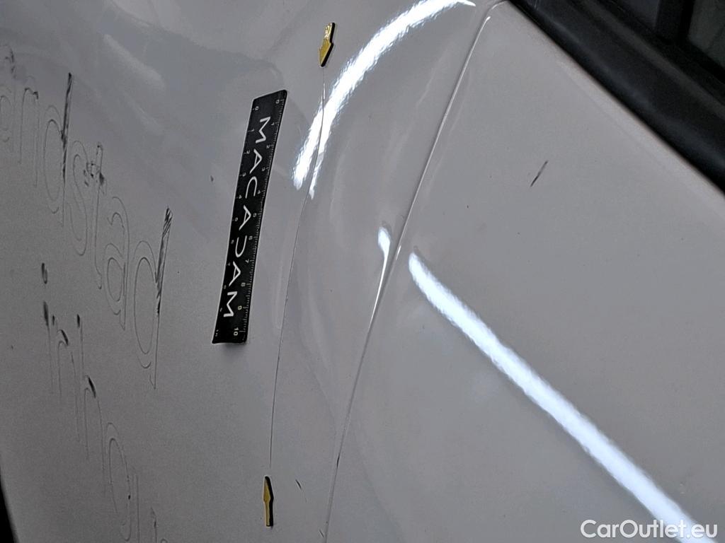  Renault  Clio  IV Business 0.9 TCe 90CV BVM5 E6 #11