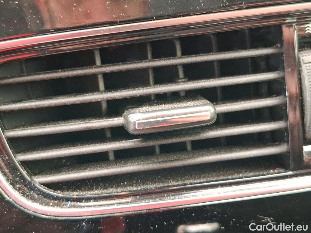  Renault  Clio  IV Business 0.9 TCe 90CV BVM5 E6 #3