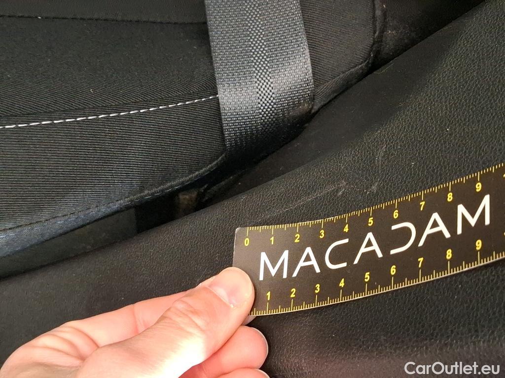  Renault  Captur  II Business 1.5 dCi 115CV BVA7 E6dT #23