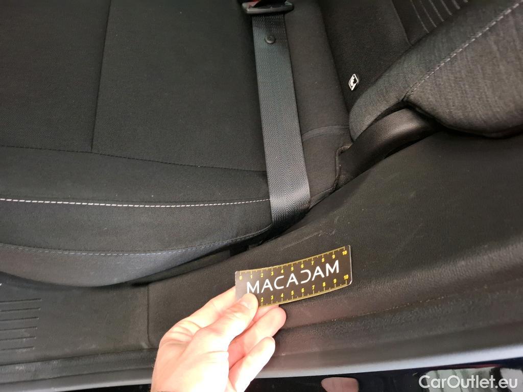  Renault  Captur  II Business 1.5 dCi 115CV BVA7 E6dT #22