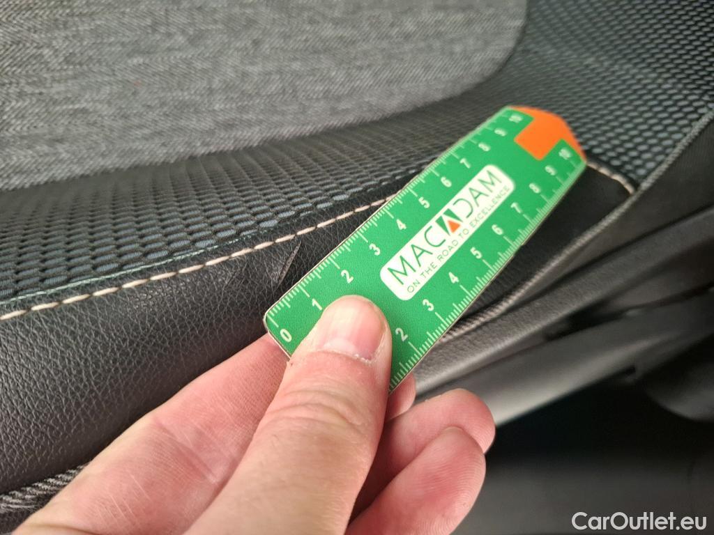  Renault  Captur  Intens 1.5 dCi 90CV BVM5 E6 #19