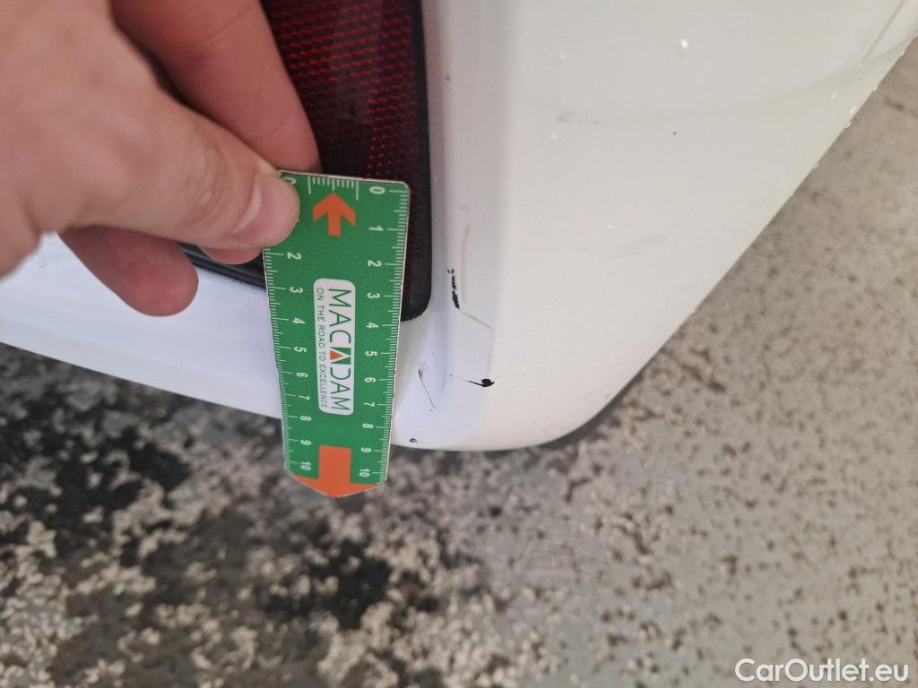  Toyota  Yaris TOYOTA  5p Berline 110 VVT-i France Business #20