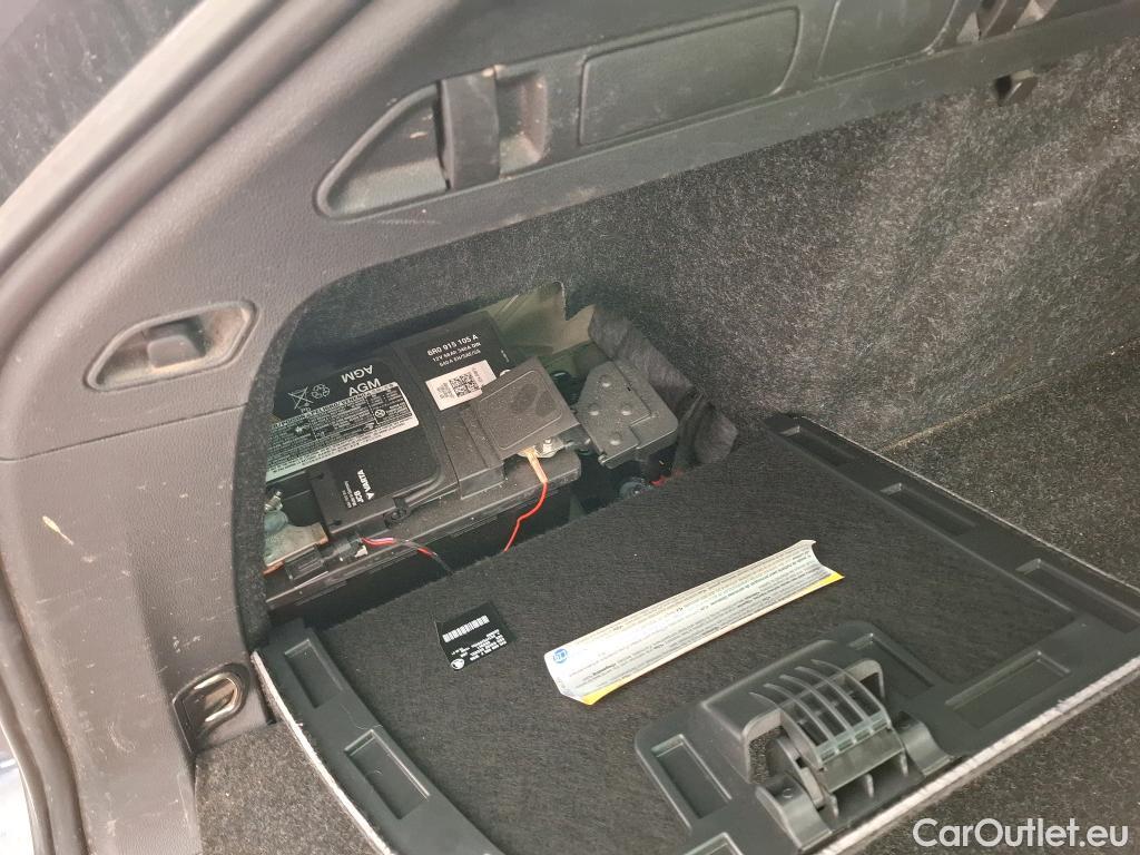  Skoda  Superb SKODA  Combi / 2019 / 5P / Break 1.4 TSI PHEV 218ch DSG6 Business #51