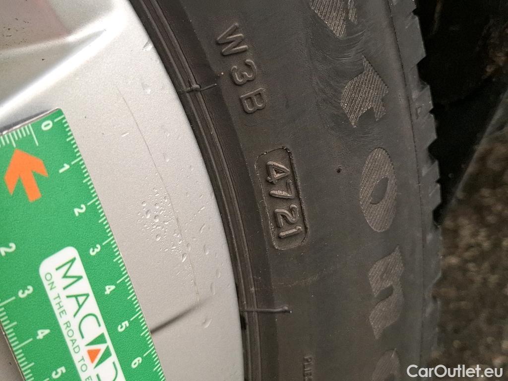  Skoda  Superb SKODA  Combi / 2019 / 5P / Break 1.4 TSI PHEV 218ch DSG6 Business #30