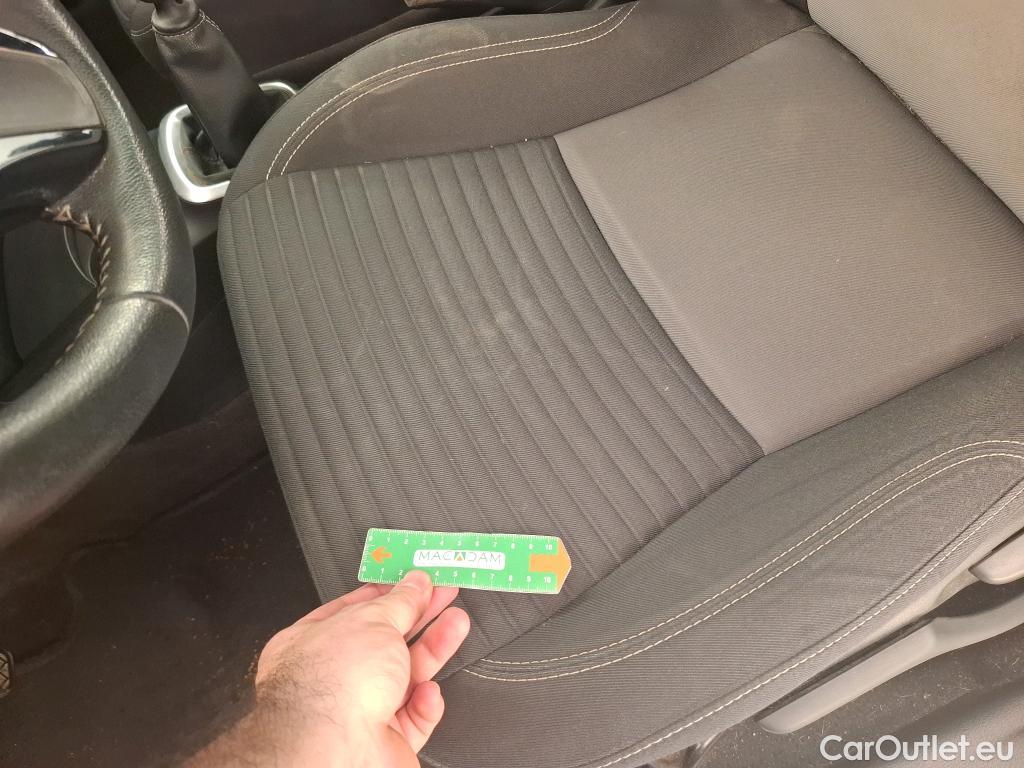  Toyota  Yaris TOYOTA  5p Berline 110 VVT-i France Business #14