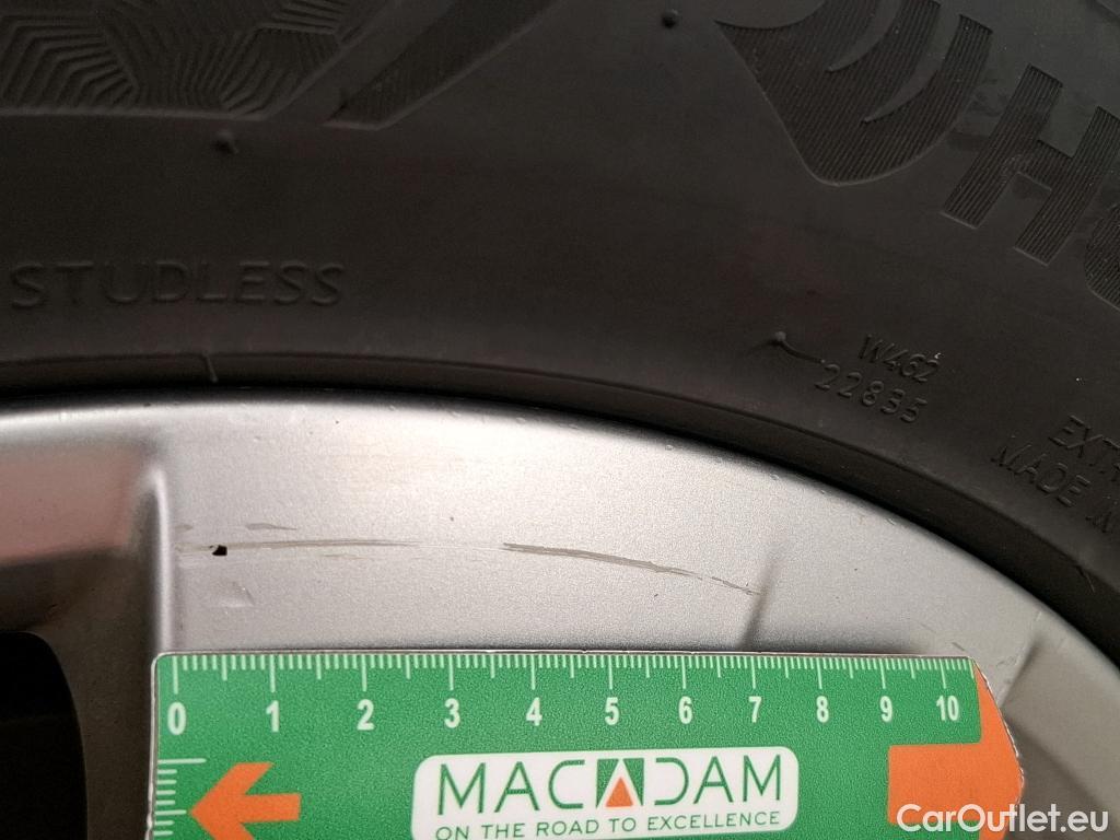  Skoda  Superb SKODA  Combi / 2019 / 5P / Break 1.4 TSI PHEV 218ch DSG6 Business #40