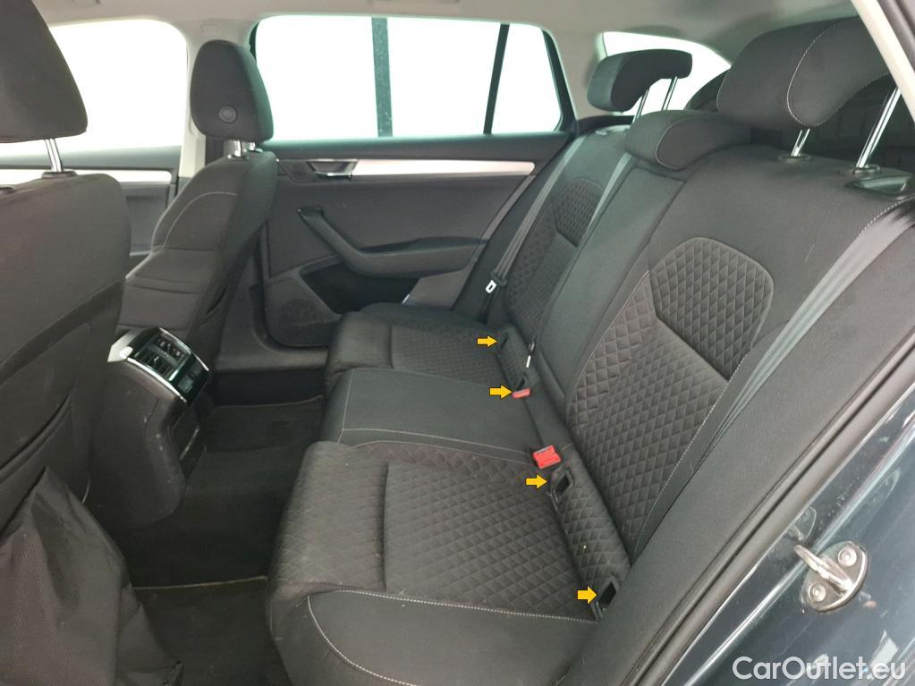  Skoda  Superb SKODA  Combi / 2019 / 5P / Break 1.4 TSI PHEV 218ch DSG6 Business #60