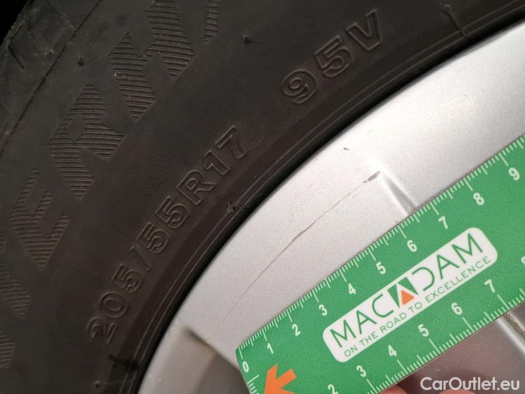  Skoda  Superb SKODA  Combi / 2019 / 5P / Break 1.4 TSI PHEV 218ch DSG6 Business #37