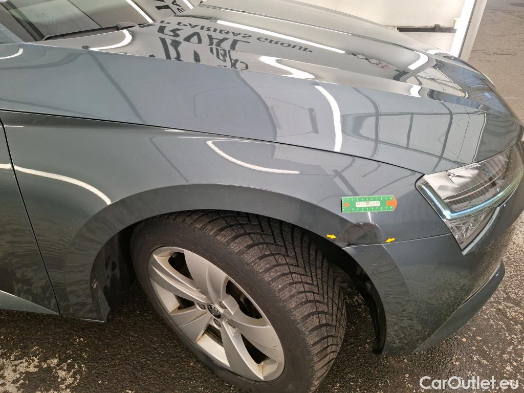  Skoda  Superb SKODA  Combi / 2019 / 5P / Break 1.4 TSI PHEV 218ch DSG6 Business #3