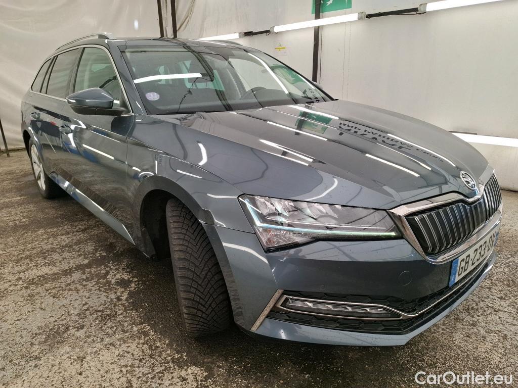  Skoda  Superb SKODA  Combi / 2019 / 5P / Break 1.4 TSI PHEV 218ch DSG6 Business #16