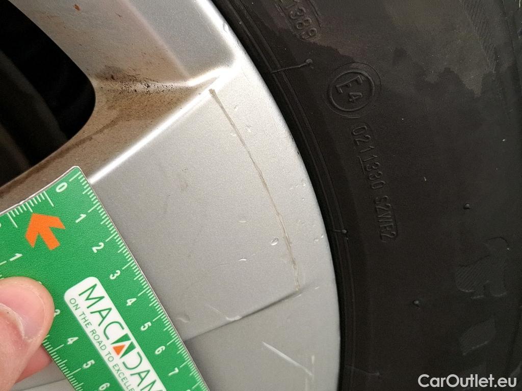  Skoda  Superb SKODA  Combi / 2019 / 5P / Break 1.4 TSI PHEV 218ch DSG6 Business #34