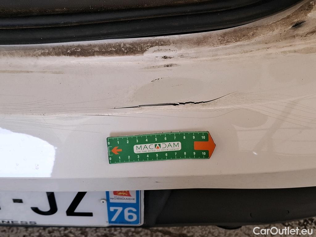  Peugeot  208  Premium 1.5 HDi 100CV BVM6 E6d #11