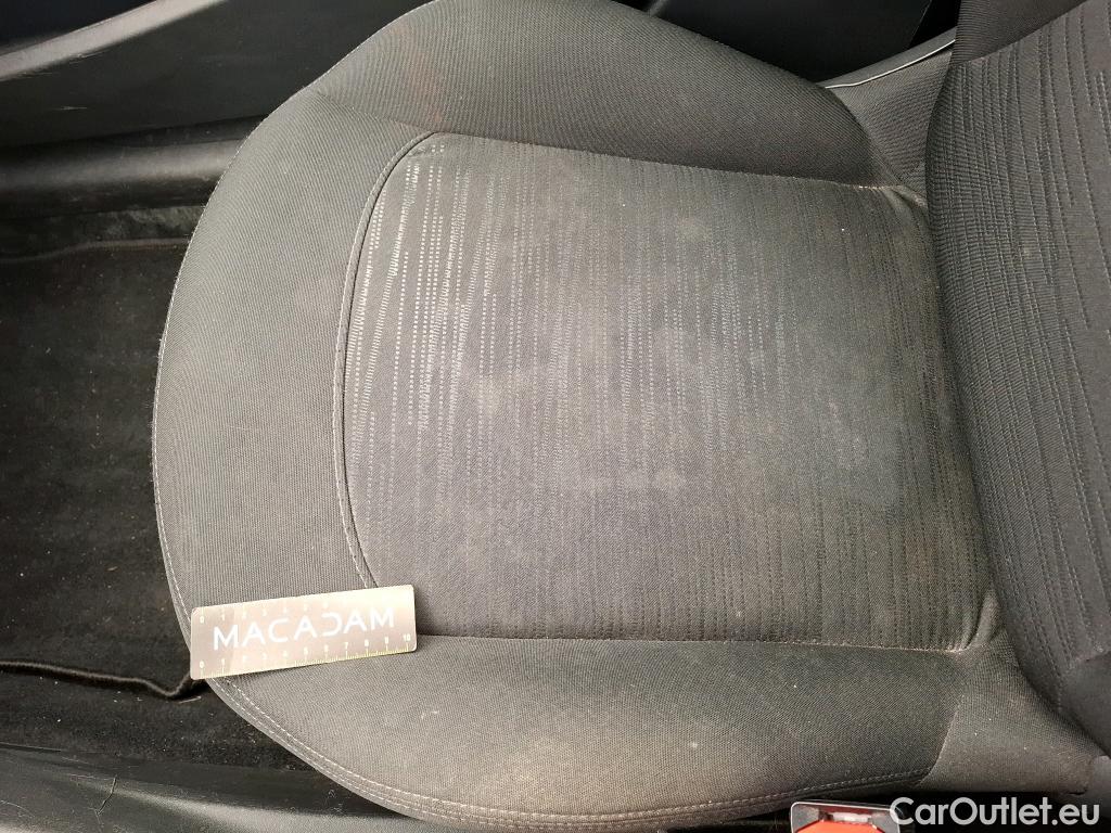  Peugeot  208  Affaire Premium 1.5 HDi 100CV BVM5 E6dT #25