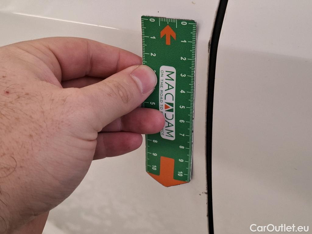  Peugeot  208  Premium 1.5 HDi 100CV BVM6 E6d #32