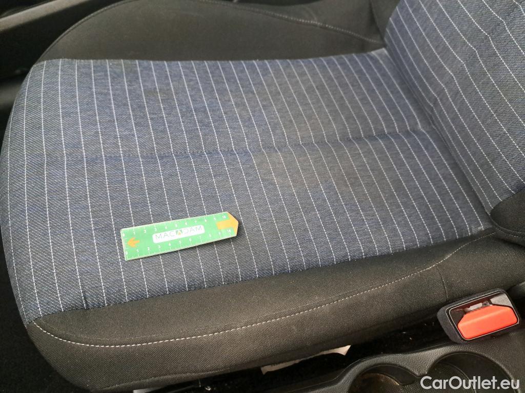  Peugeot  208  Premium 1.5 HDi 100CV BVM6 E6d #32