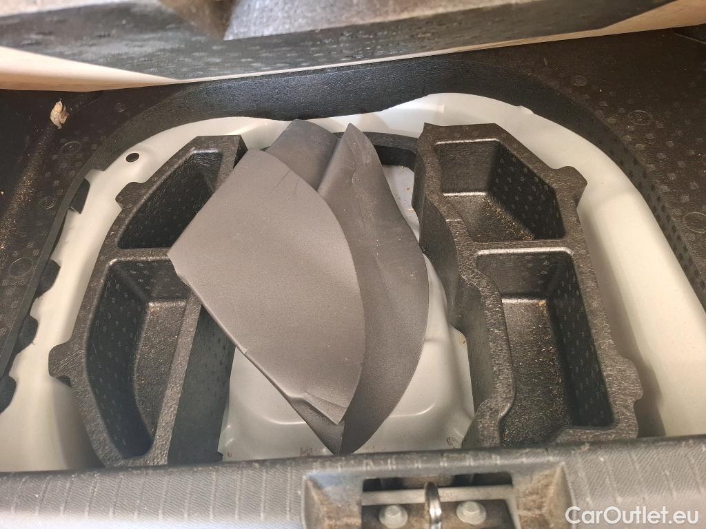  Peugeot  208  Premium 1.5 HDi 100CV BVM6 E6d #67