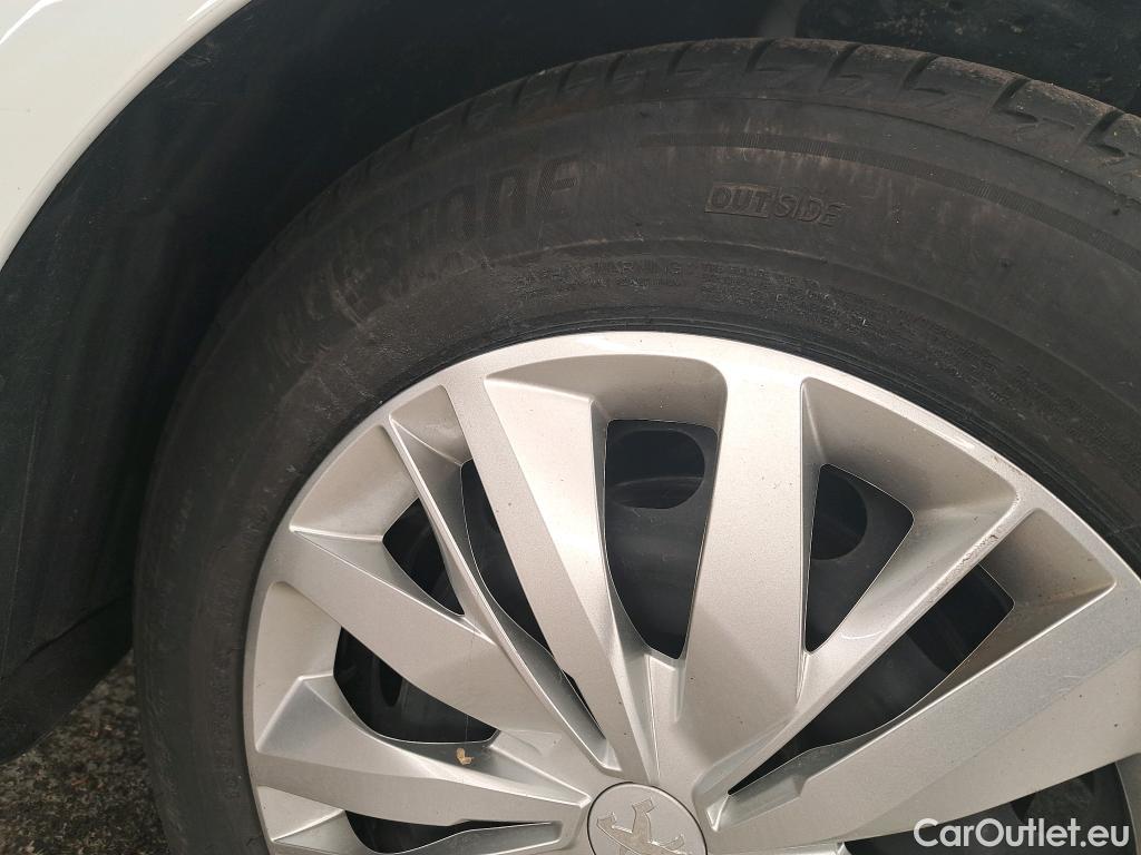  Peugeot  208  Premium 1.5 HDi 100CV BVM6 E6d #28