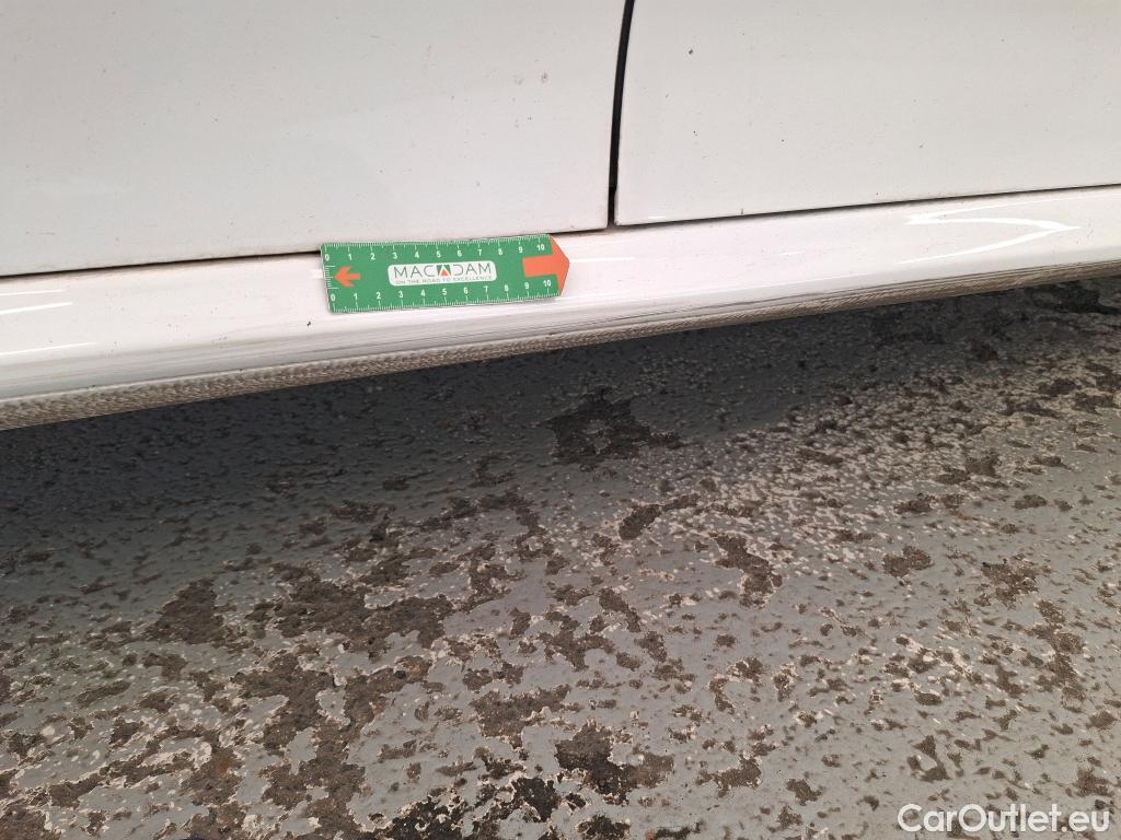  Peugeot  208  Premium 1.5 HDi 100CV BVM6 E6d #41