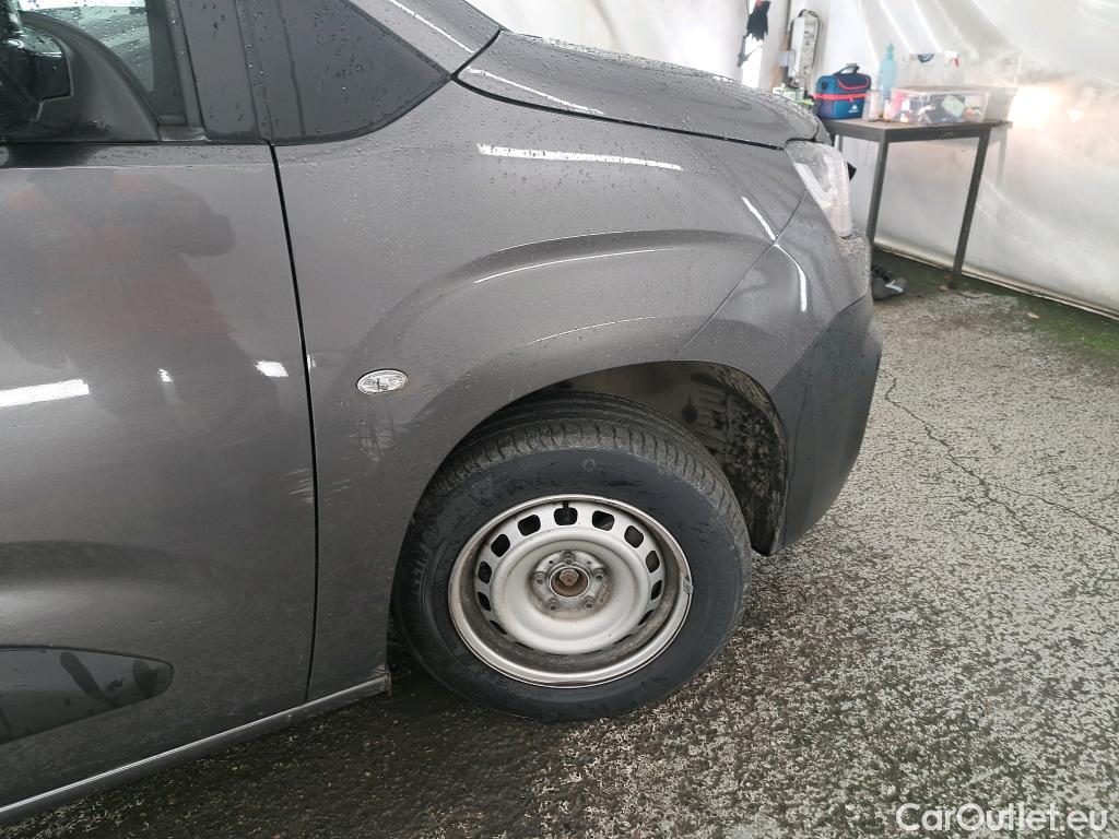  Citroen  Berlingo CITROEN  Van / 2018 / 4P / Fourgonnette Taille M 650kg PureTech 110 S&S BVM Club #8