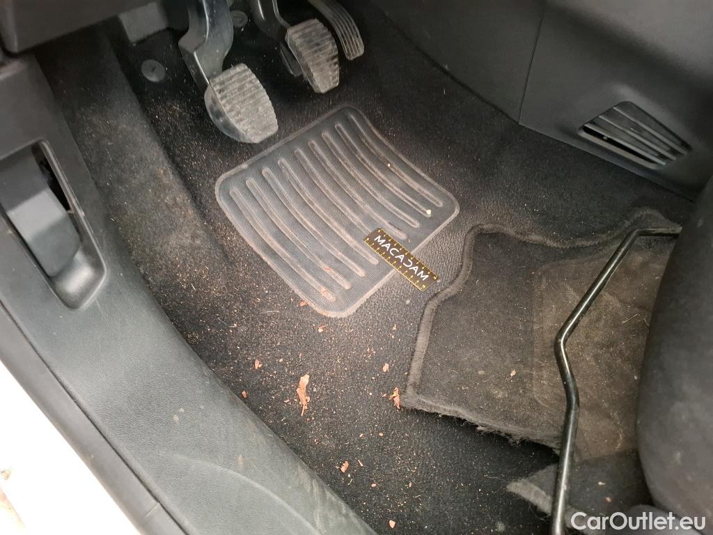  Peugeot  208  Affaire Premium 1.5 HDi 100CV BVM5 E6dT #12