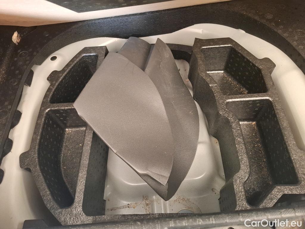  Peugeot  208  Premium 1.5 HDi 100CV BVM6 E6d #55