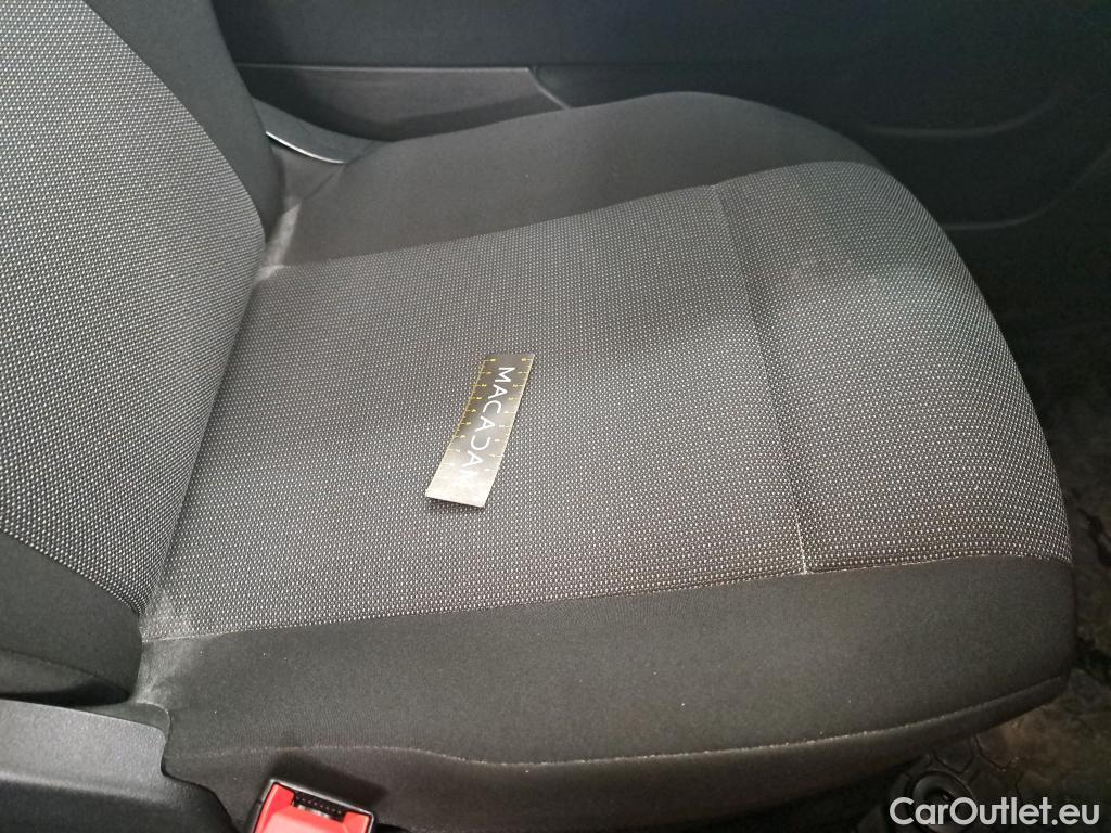  Citroen  Berlingo CITROEN  Van / 2018 / 4P / Fourgonnette Taille M 650kg PureTech 110 S&S BVM Club #9