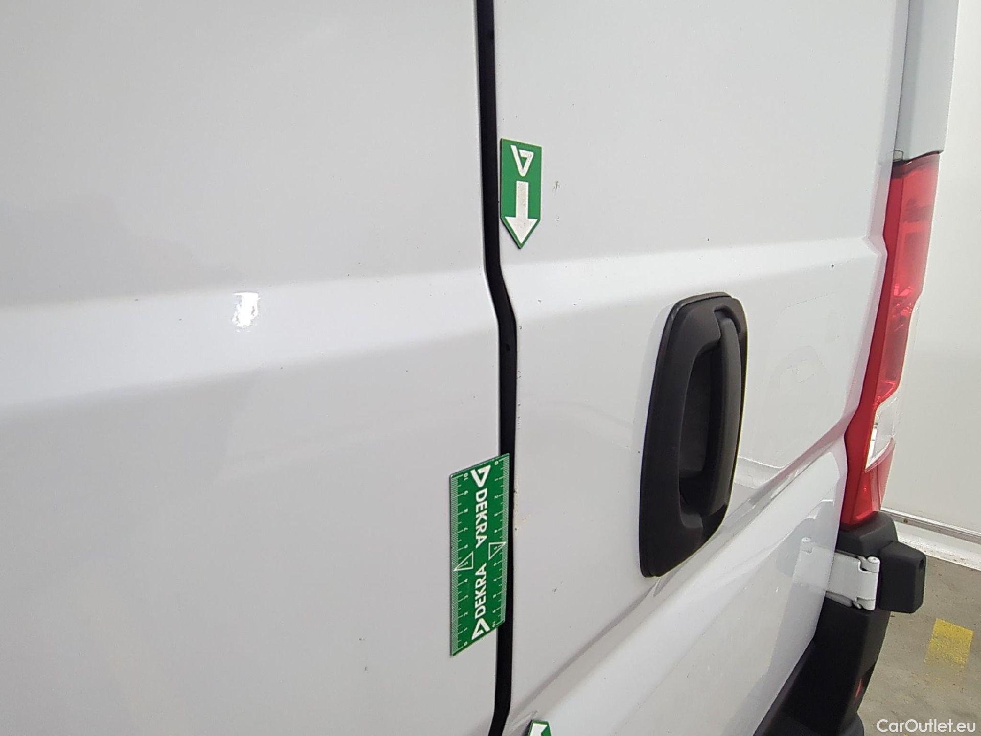  Fiat  Ducato FIAT  / 2014 / 4P / Fourgon tôlé 2.3 Multijet 120 3.0 C H1 Business #18