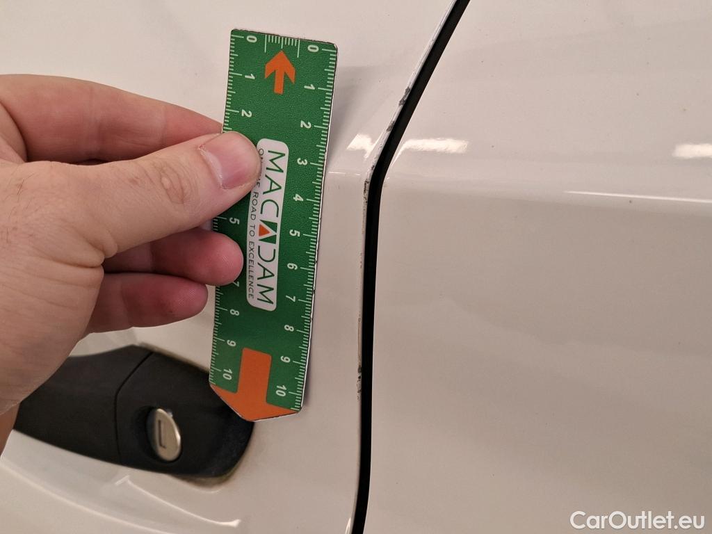  Peugeot  208  Premium 1.5 HDi 100CV BVM6 E6d #31