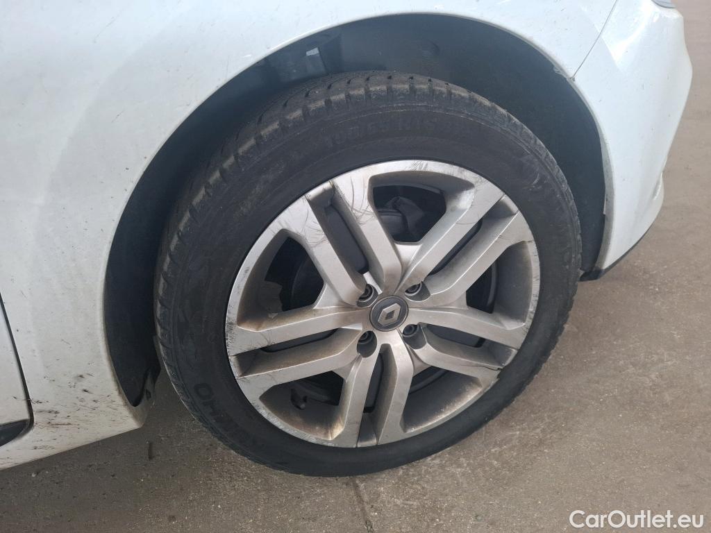  Renault  Clio  IV Business 0.9 TCe 90CV BVM5 E6 #30