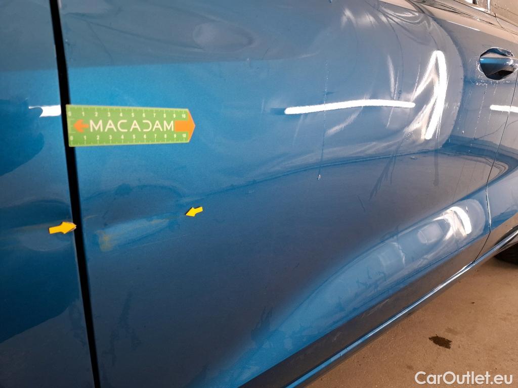  Audi  A3 AUDI  Sportback / 2020 / 5P / Berline 40 TFSI e 204 S Tronic Design Luxe #8