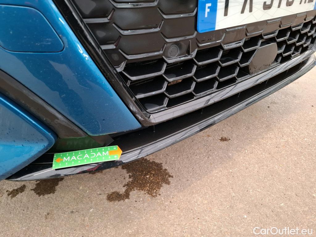  Audi  A3 AUDI  Sportback / 2020 / 5P / Berline 40 TFSI e 204 S Tronic Design Luxe #4