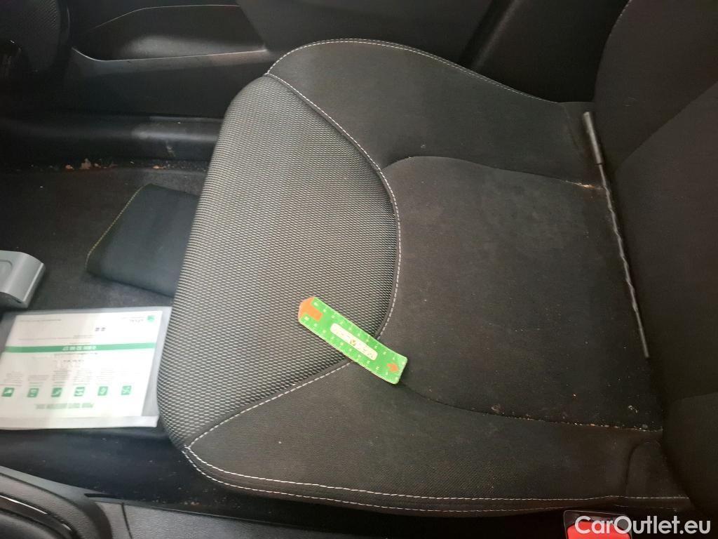  Renault  Clio  IV Business 0.9 TCe 90CV BVM5 E6 #23