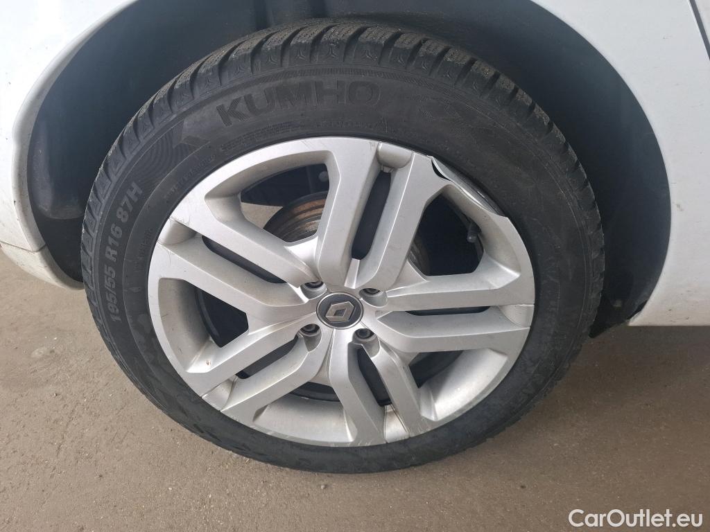  Renault  Clio  IV Business 0.9 TCe 90CV BVM5 E6 #28