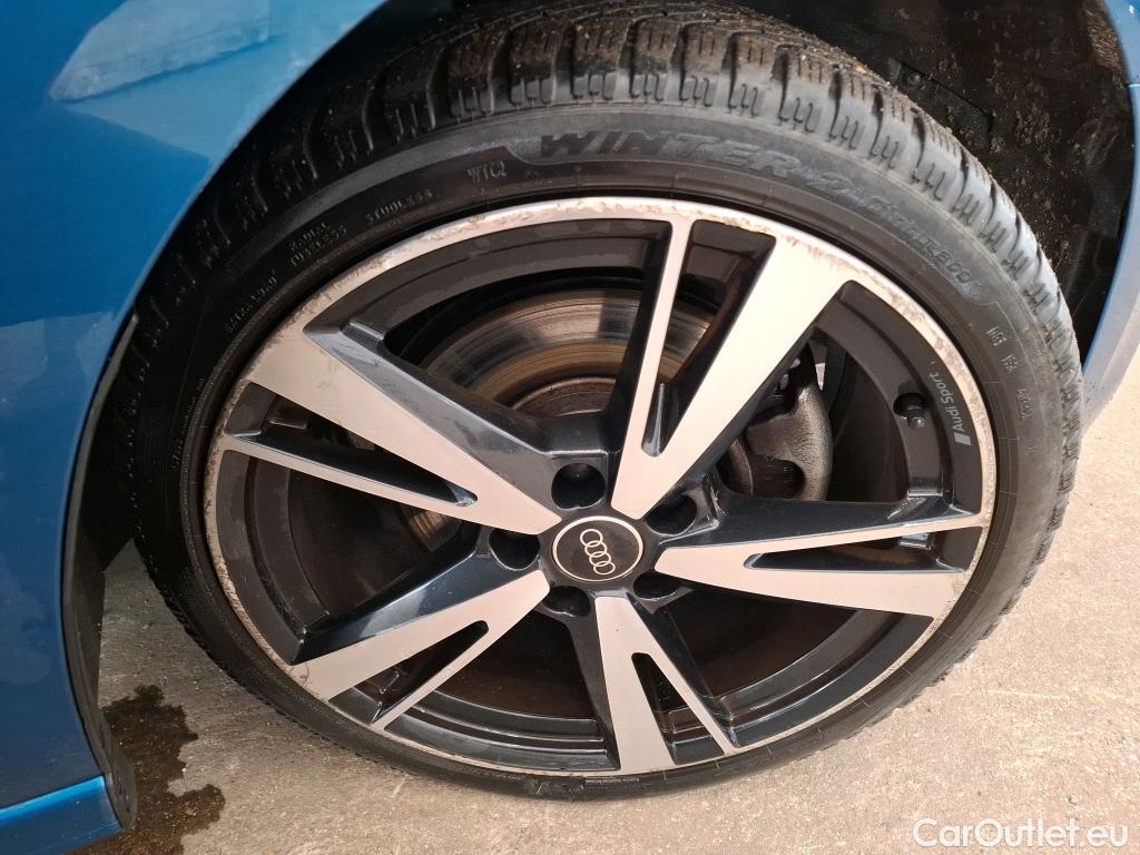  Audi  A3 AUDI  Sportback / 2020 / 5P / Berline 40 TFSI e 204 S Tronic Design Luxe #32