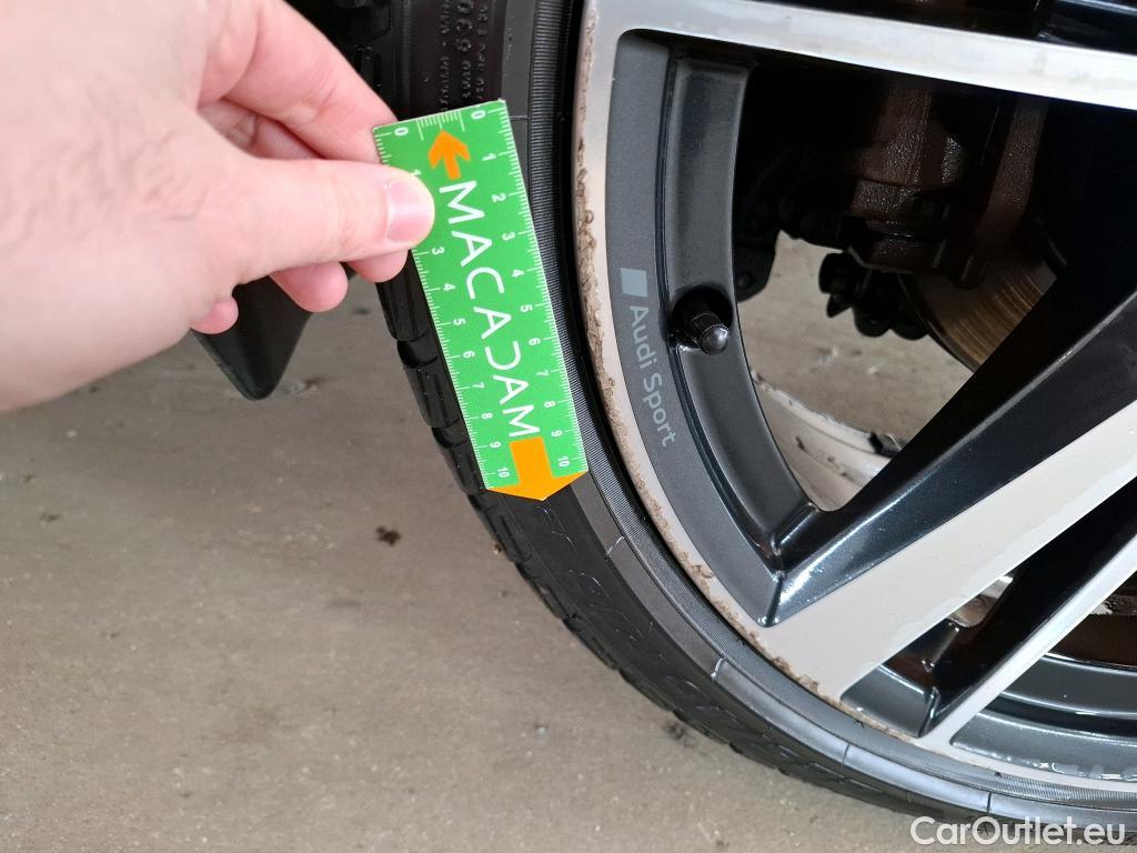  Audi  A3 AUDI  Sportback / 2020 / 5P / Berline 40 TFSI e 204 S Tronic Design Luxe #26