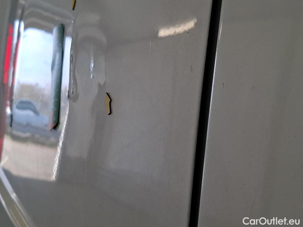  Renault  Trafic RENAULT  VU 4p Fourgon FG-GCF L1H1 1000 dCi 90 #36