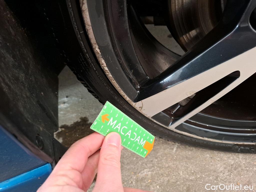  Audi  A3 AUDI  Sportback / 2020 / 5P / Berline 40 TFSI e 204 S Tronic Design Luxe #34