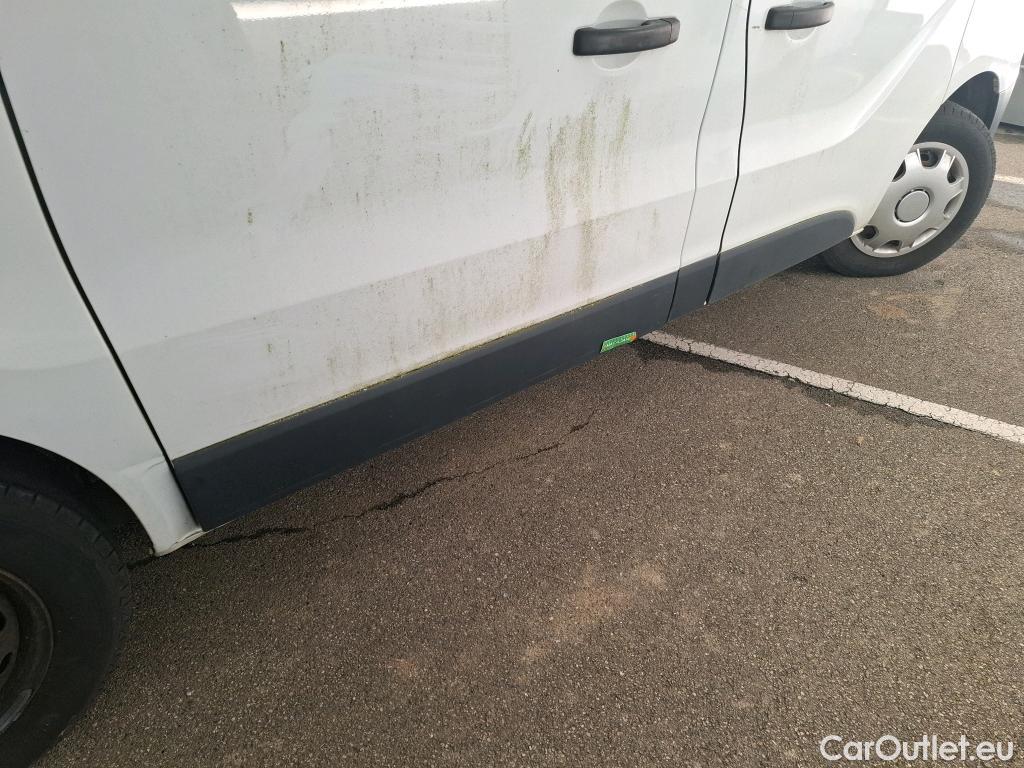  Renault  Trafic RENAULT  VU 4p Fourgon FG-GCF L1H1 1000 dCi 90 #38