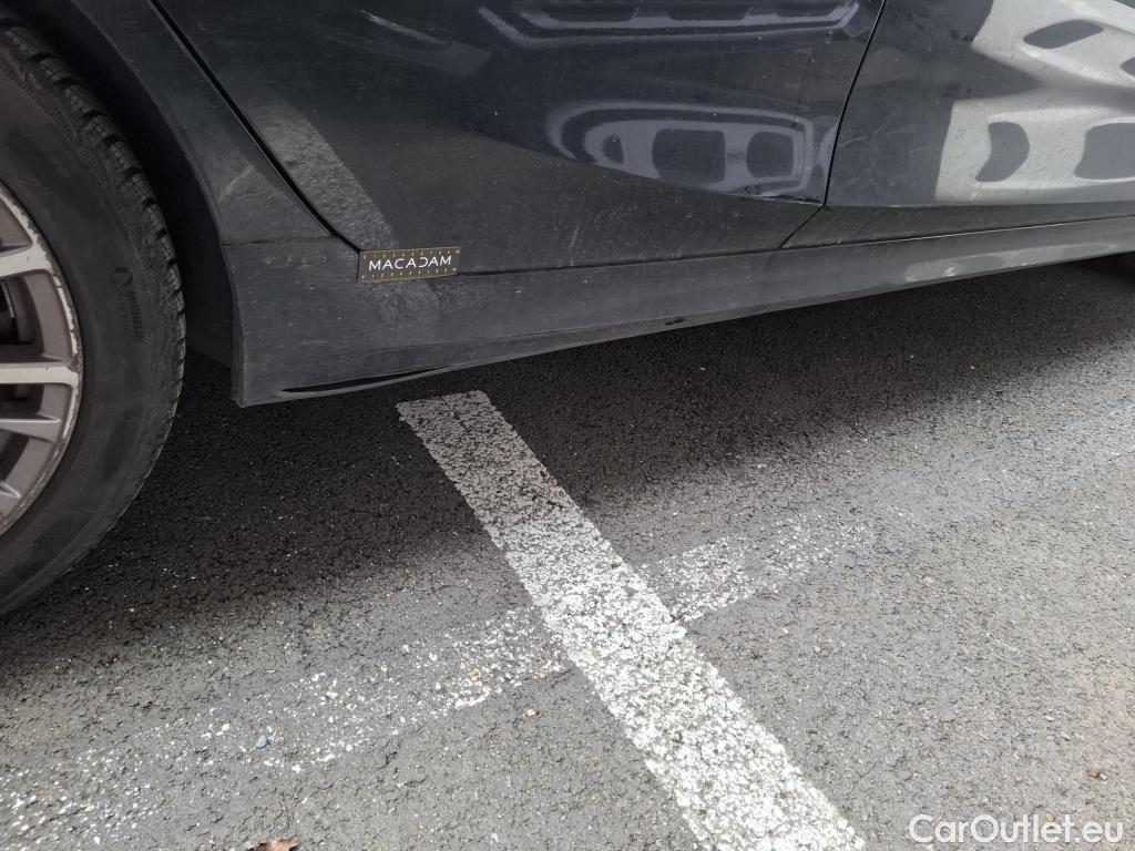  Bmw  Serie 3 BMW Série 3 Berline / 2018 / 4P / Berline 330e 292ch Luxury BVA8 Hybride #23