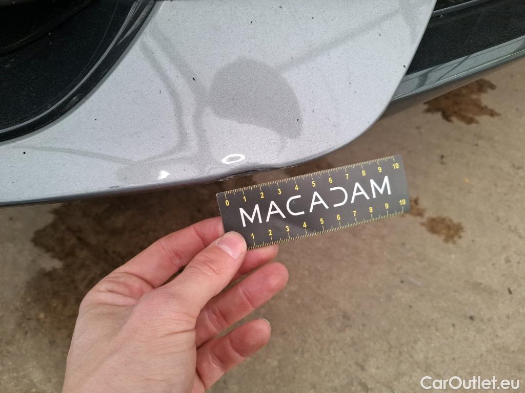  Bmw  Serie 1 Série 1 Berline 120 i Edition Sport 2.0 180CV BVA7 E6d #9