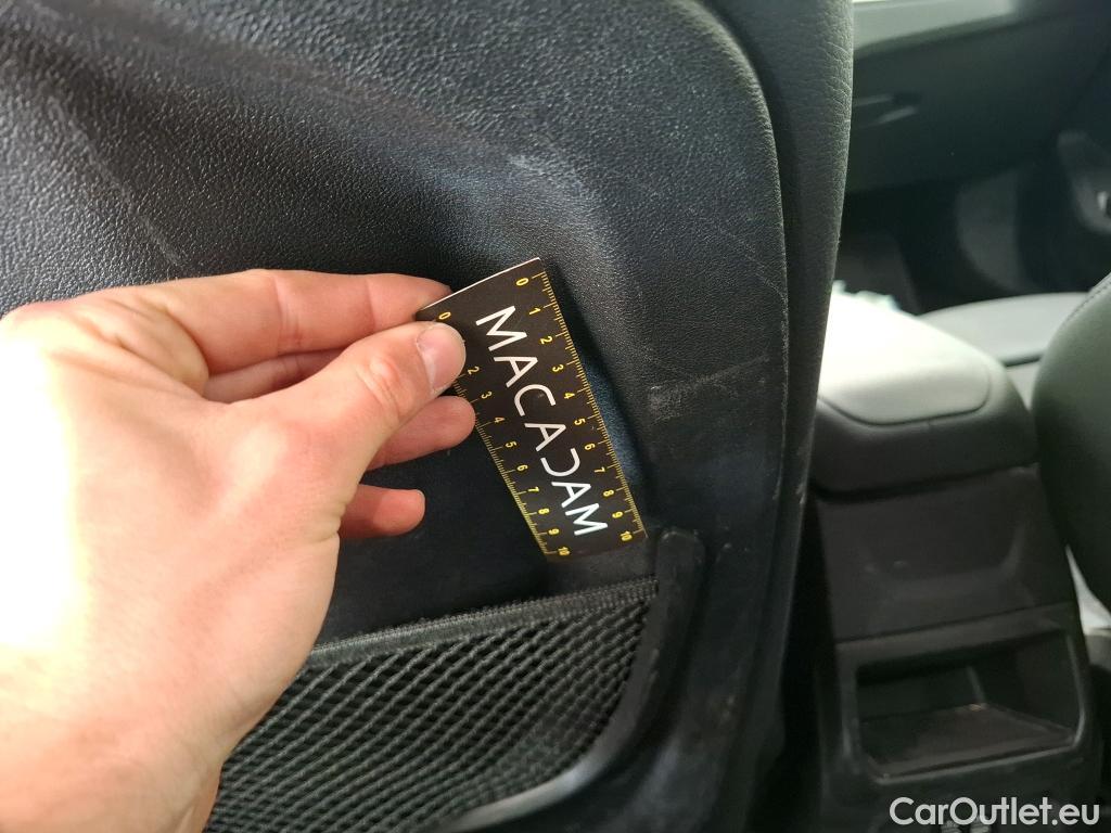  Bmw  Serie 1 Série 1 Berline 120 i Edition Sport 2.0 180CV BVA7 E6d #37